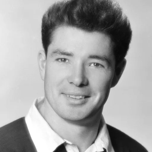 Portrait of Terry Lineen