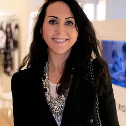 Portrait of Liz Jones