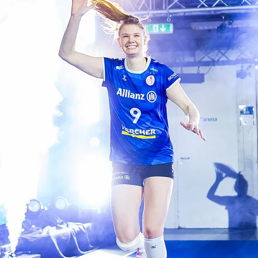 Portrait of Eline Timmerman