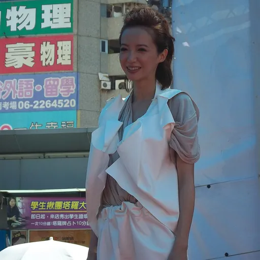 Portrait of Linda Liao