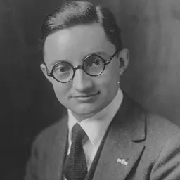 Portrait of Ray Evans
