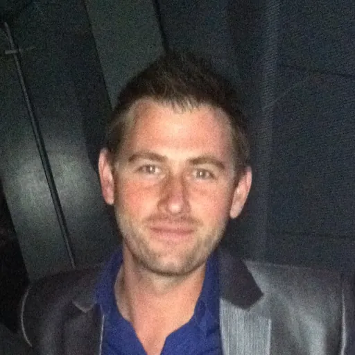 Portrait of Josh Szeps