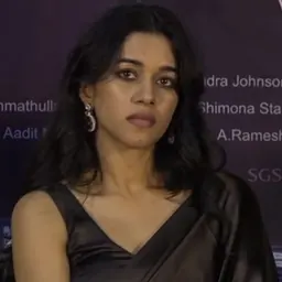 Portrait of Mirnalini Ravi