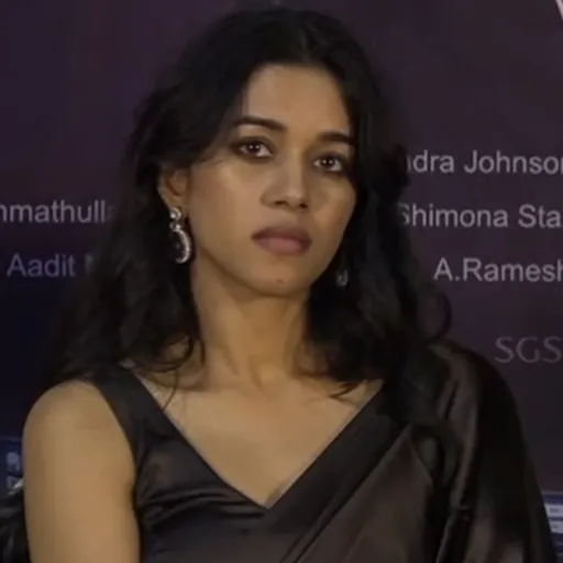 Portrait of Mirnalini Ravi