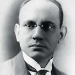 Portrait of Pedro M. Oliveira