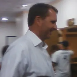 Portrait of Ty Detmer