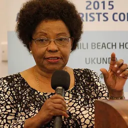 Portrait of Effie Owuor