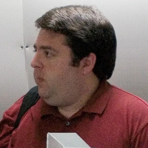 Portrait of Robert Pearlman