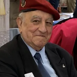 Portrait of Roger Holeindre