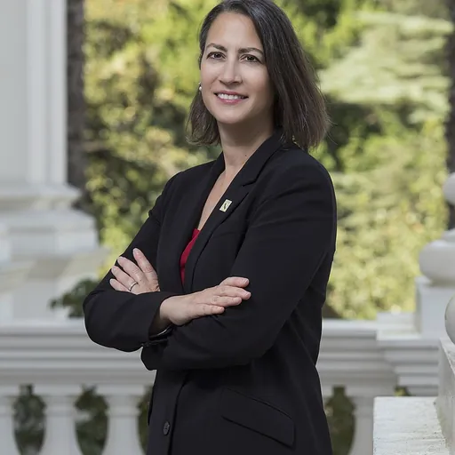 Portrait of Laura Friedman
