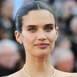 Portrait of Sara Sampaio