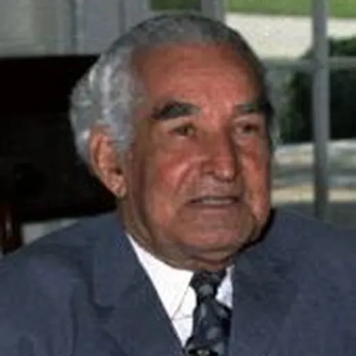 Portrait of Alexander Bustamante