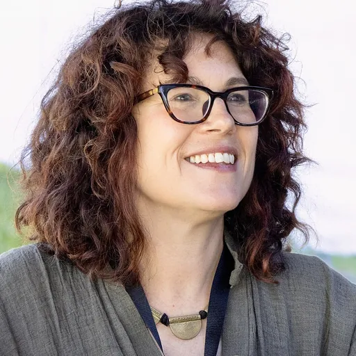 Portrait of Rebecca Huntley
