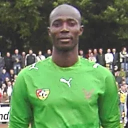 Portrait of Daré Nibombé
