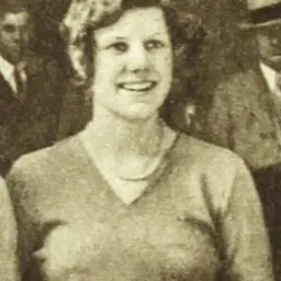 Portrait of Suzanne Davis