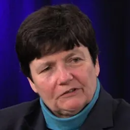 Portrait of Beth Pearce