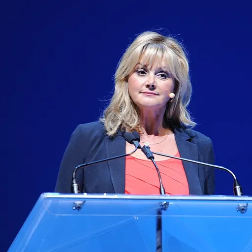 Portrait of Debbie Travis
