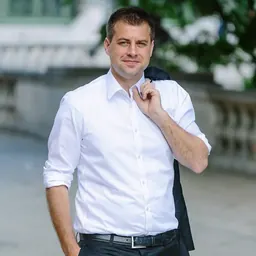 Portrait of Michael Bernhard