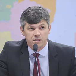 Portrait of Valter Casimiro Silveira