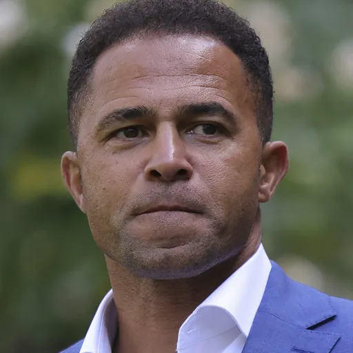 Portrait of Jason Robinson