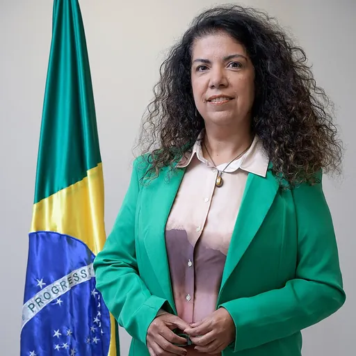 Portrait of Luciana Servo
