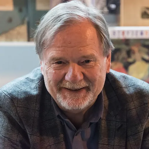 Portrait of Chris Niedenthal