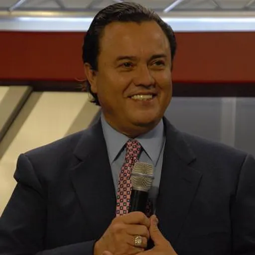 Portrait of José Luis de Jesús