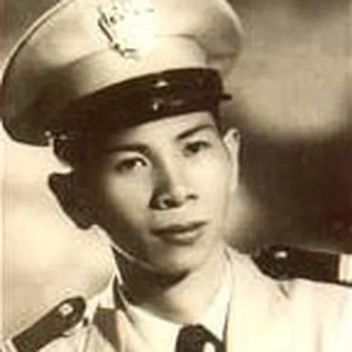 Portrait of Lê Quang Vinh