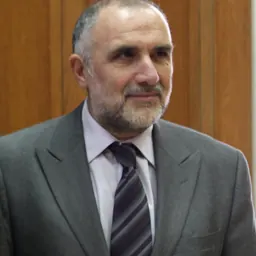 Portrait of Yannis Panaretos