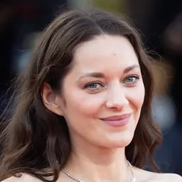 Portrait of Marion Cotillard