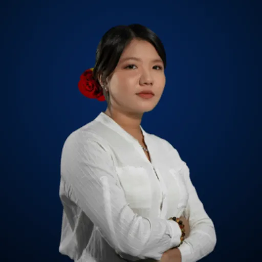 Portrait of Ei Thinzar Maung
