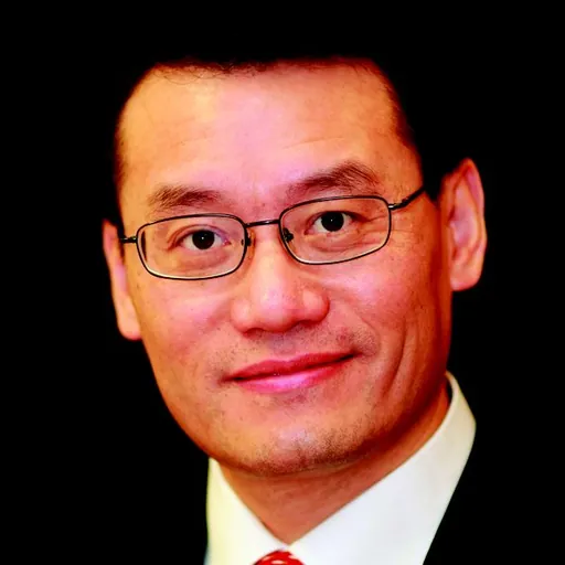 Portrait of Raymond Huo