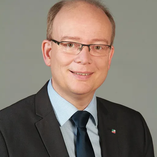 Portrait of André Kuper