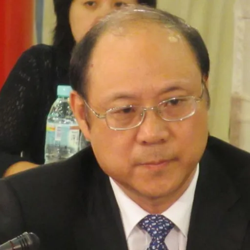 Portrait of Zheng Lizhong