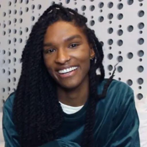 Portrait of Ari Fitz