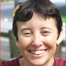 Portrait of Vered Noam