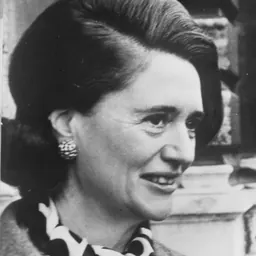 Portrait of Elisabeth Waldheim