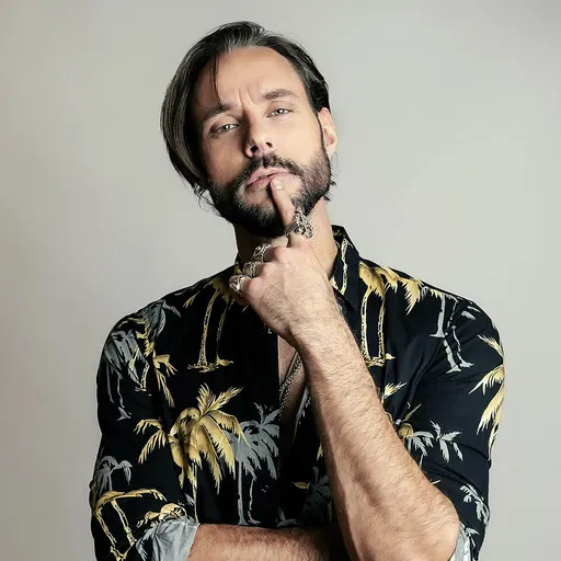 Portrait of Jeff Leach