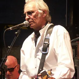 Portrait of Steve Gibbons