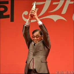 Portrait of Lee Bong-ju