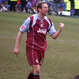 Portrait of Ian Baraclough