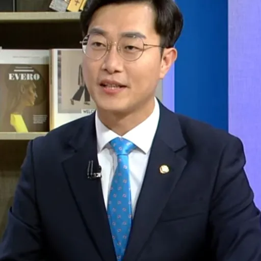 Portrait of Jang Kyung-tae