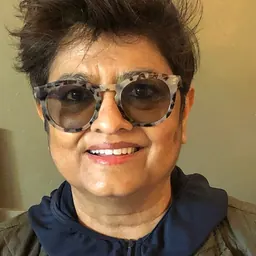 Portrait of Pratibha Parmar