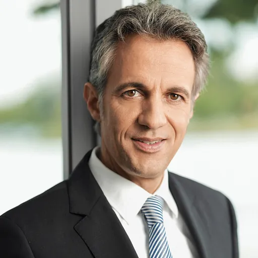 Portrait of Jörg Dräger