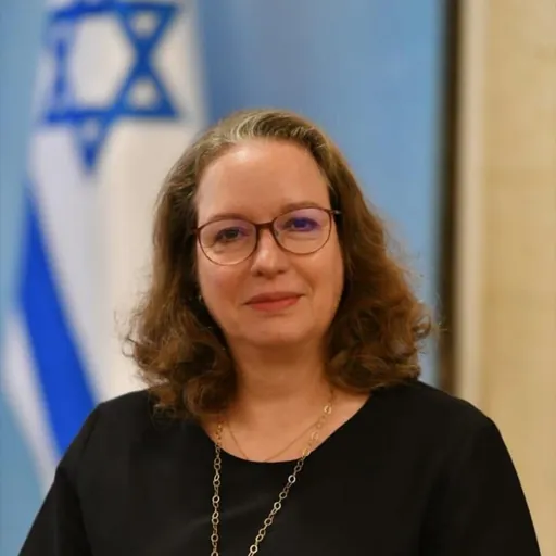 Portrait of Irit Lillian