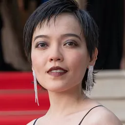 Portrait of Lin Yan