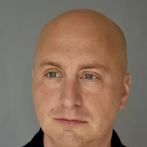 Portrait of Steffen Roth