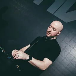 Portrait of DJ Hix