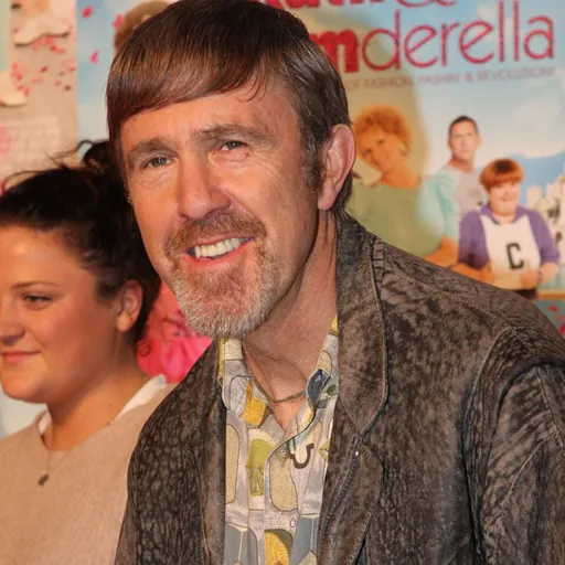 Portrait of Glenn Robbins