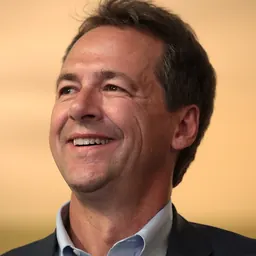 Portrait of Steve Bullock